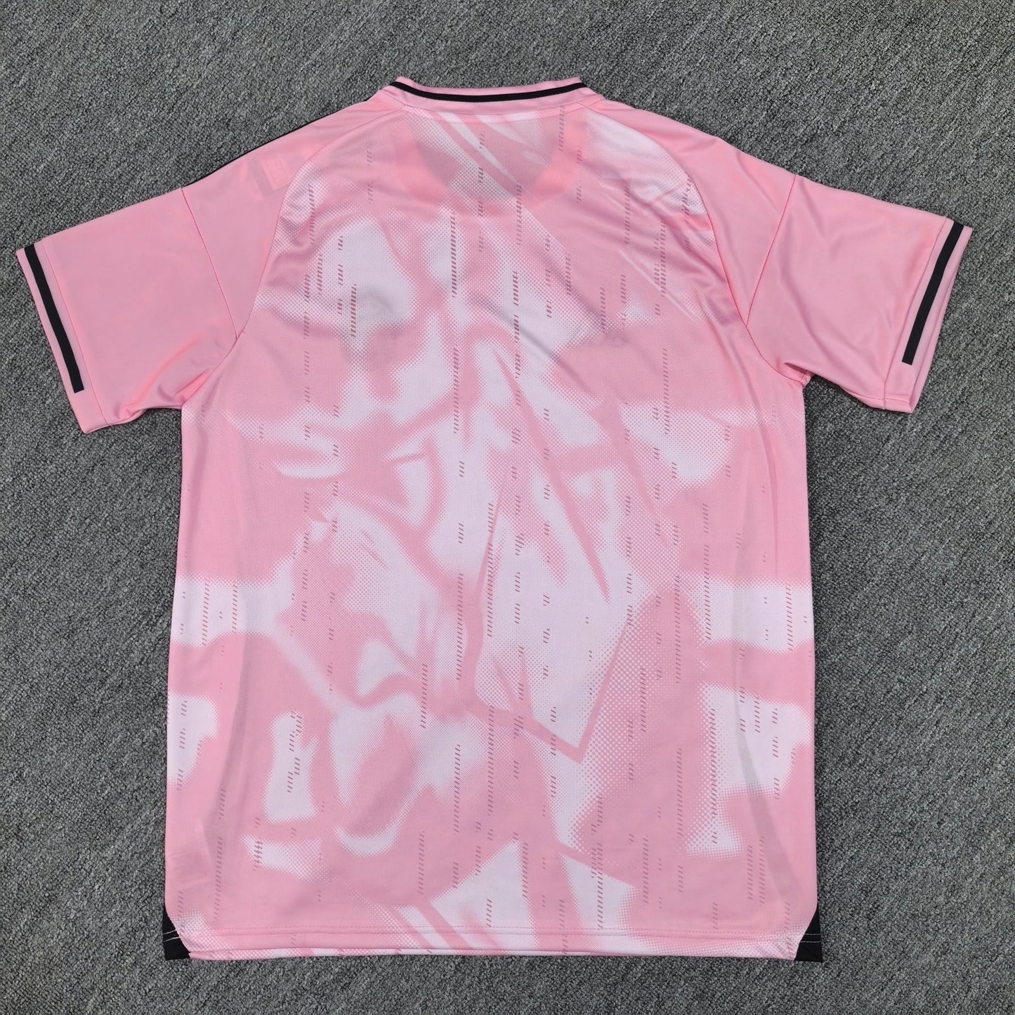 Real Madrid – Pink Mirage Edition