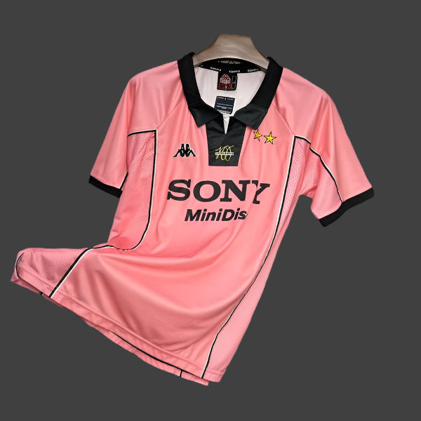 Juventus 1997/98 Away Shirt