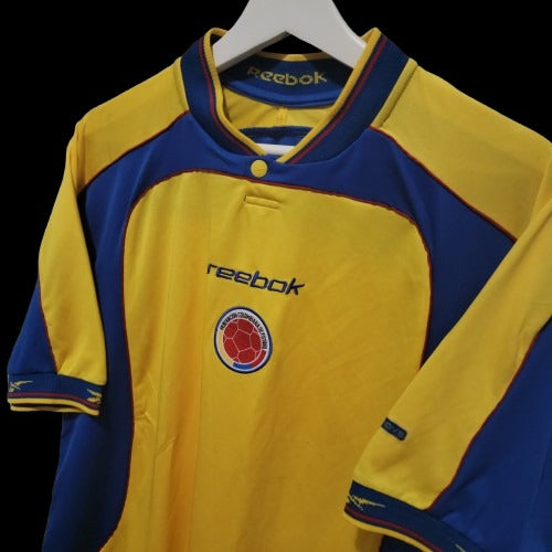 Colombia 2001/02 (Home)