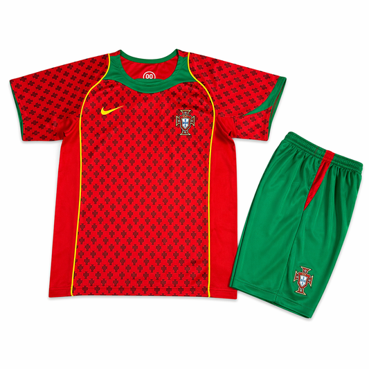 PORTUGAL 2004 HOME KIDS