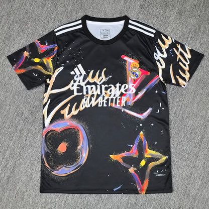Real Madrid – Midnight Graffiti Edition