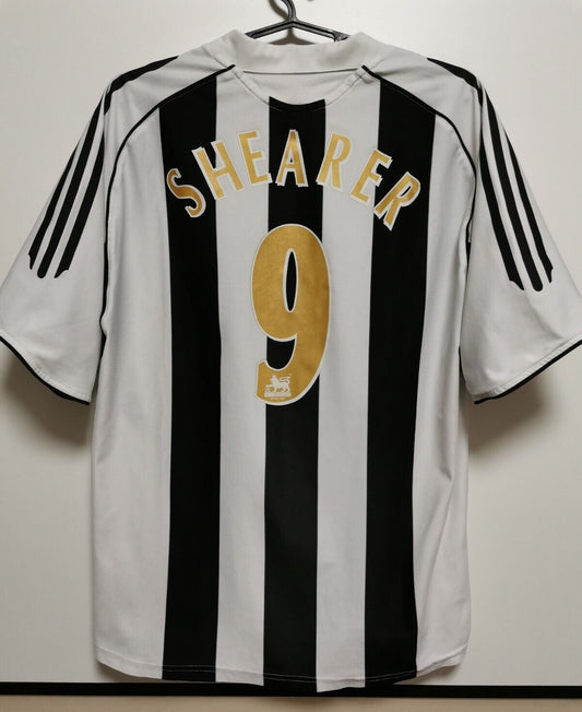 NEWCSTLE 2004/06 Home Shirt