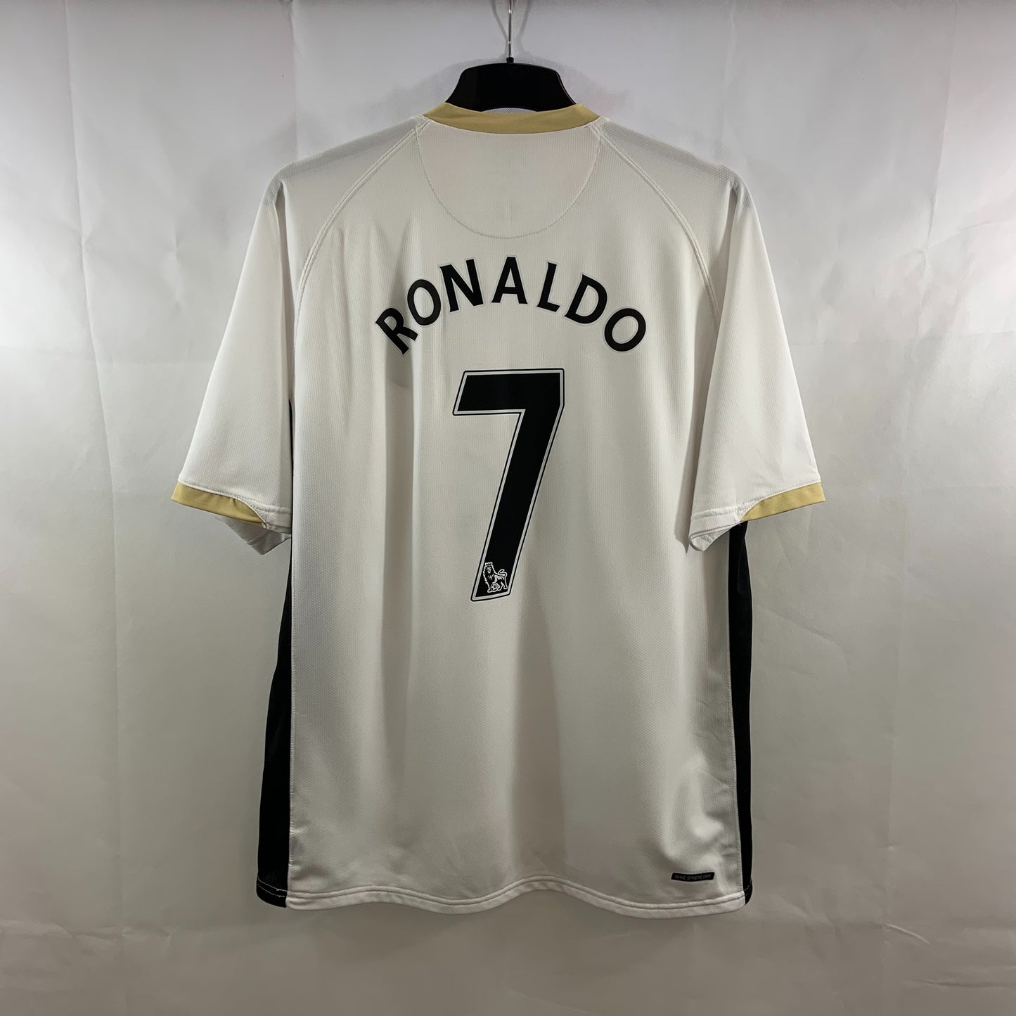 MNCHSTR UTD 2006/07 (Away)